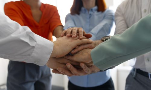 labor-union-members-working-together